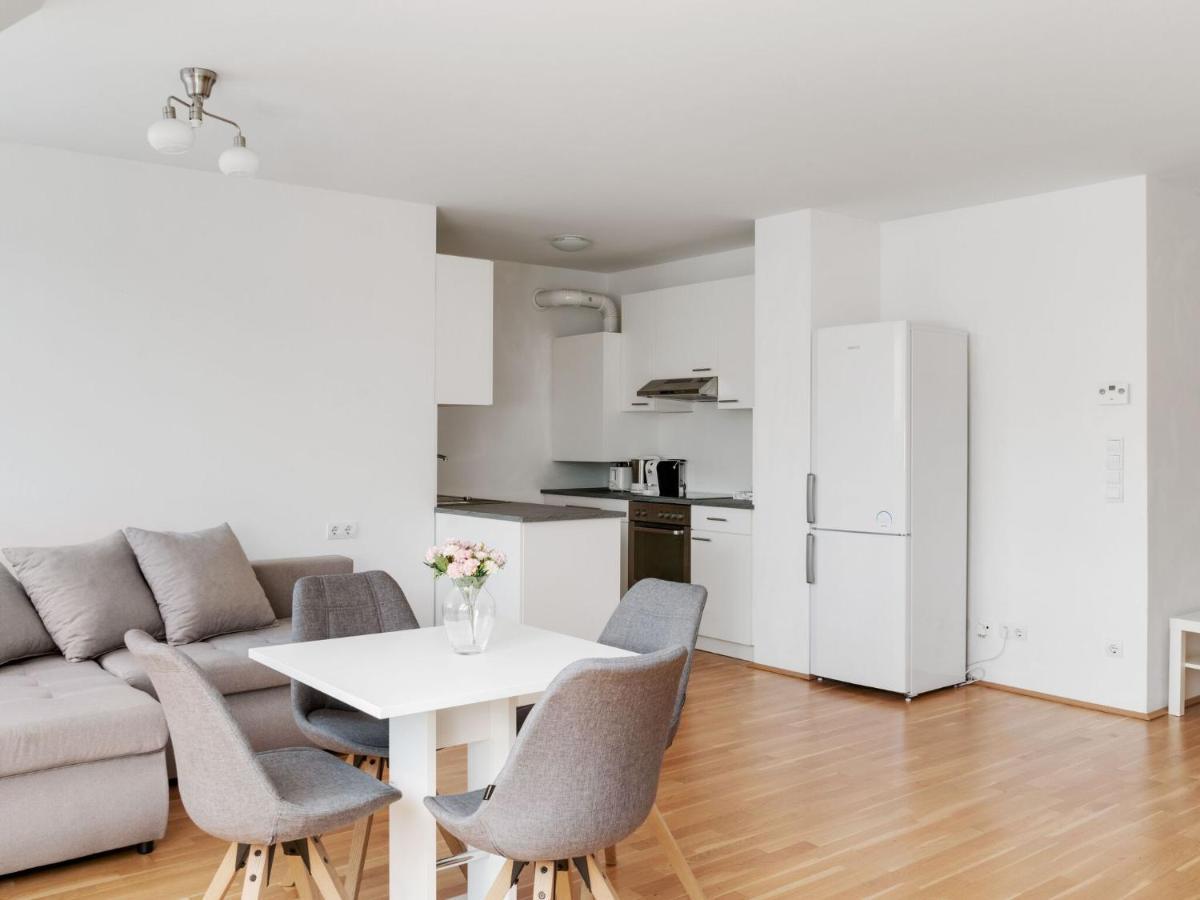 Elegant Apartment In Vienna With Patio Exterior foto